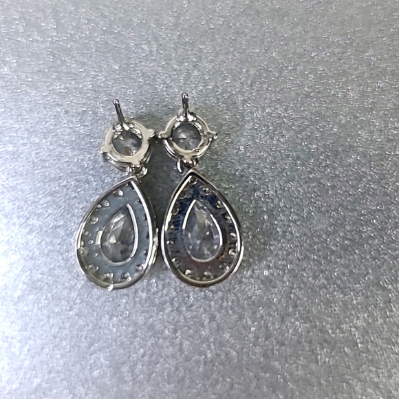 Gorgeous Earrings Pear Shaped Drop Cubic Zirconia Bling Holiday Party Gift NYE - Picture 3 of 6